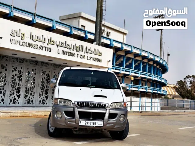 2003 هيونداي H1 GL