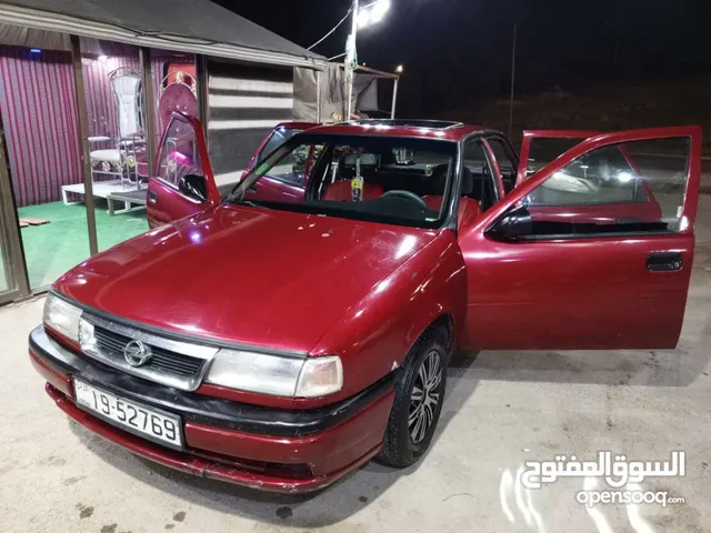 Used Opel Vectra in Madaba