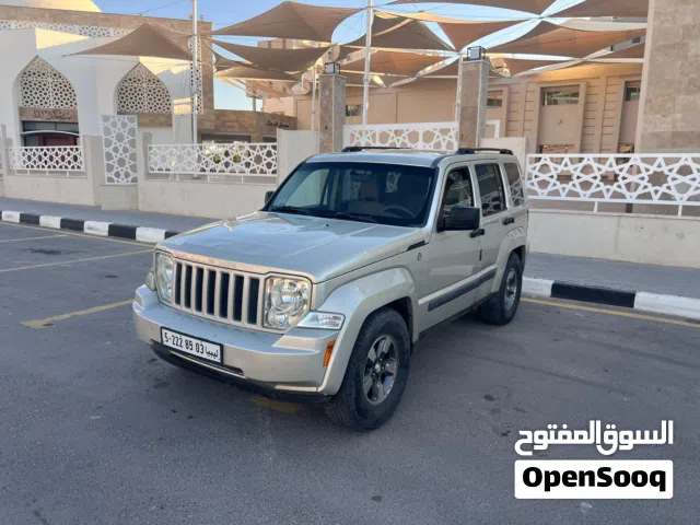 2010 جيب ليبرتى Renegade