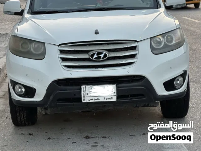 Used Hyundai Santa Fe in Basra