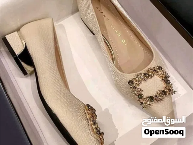 كعب بيج انيق للمناسبات (جديد)