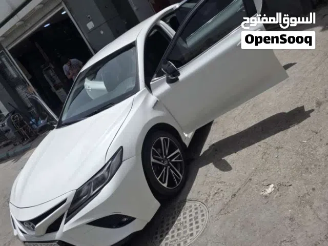 2019 تويوتا كامري SE