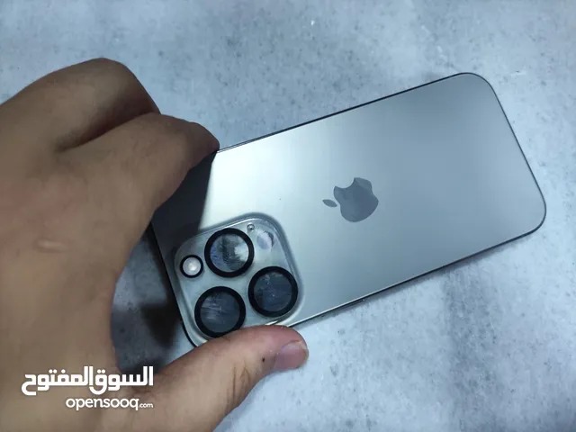 15 برو مع الكرتونه بحالة الشركة شرق اوسط