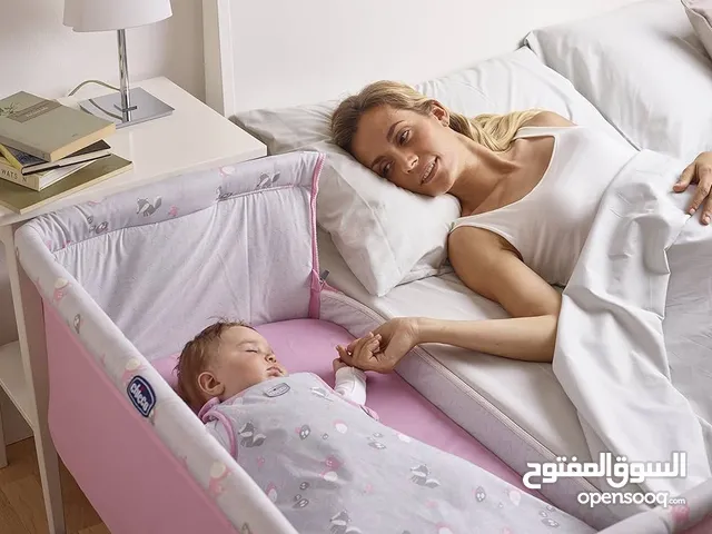 سرير مواليد ماركة تشيكو أصلي لون زهري بينك ، Chicco Next 2 Me Baby Bed Pink Color