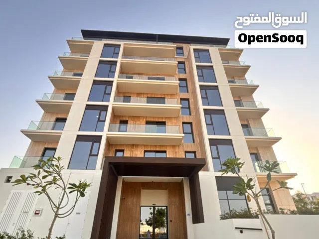 Luxury Apartment with Serene View in Al Mouj