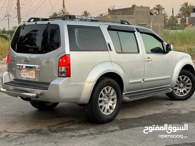 Nissan Pathfinder XE in Basra