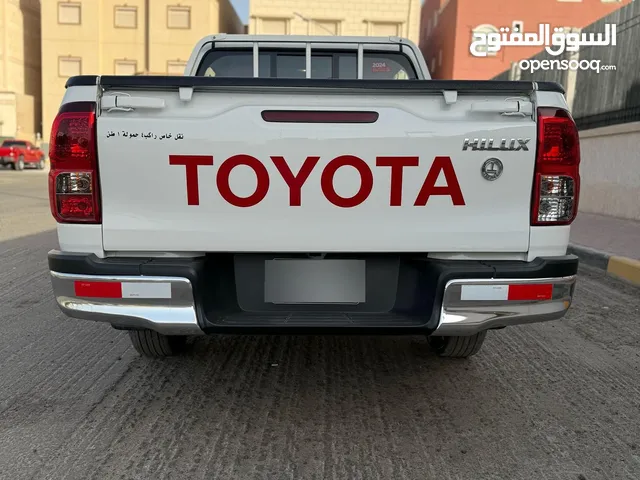 للييع تويا هايلكس موديل 2024 بحاله ممتازه صبخ. وكاله