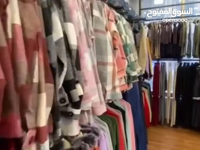 محل للبيع بالخلو بسعر مغري الدوار -عماره قنازع وزريق ط1 مطل على شارع سفيان موقع ممتاز ديكور جديد