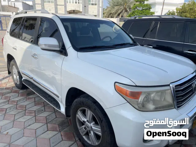 تويوتا لاندكروزر 2012