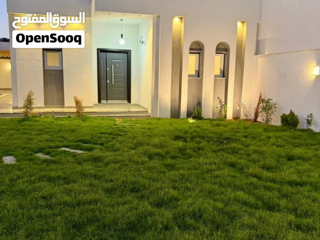 بسم الله الرحمن الرحيم  #استراحه #للبيع ربي يبارك بي حوض السباحه   فيي #الباعيش شارع الغاز   ار