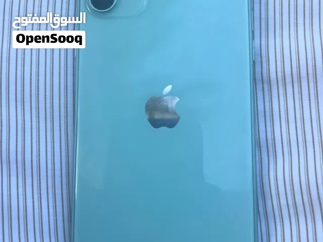 للبيع آيفون 11 عادي 64 شغال كل شي ميه في الميه السعر 650