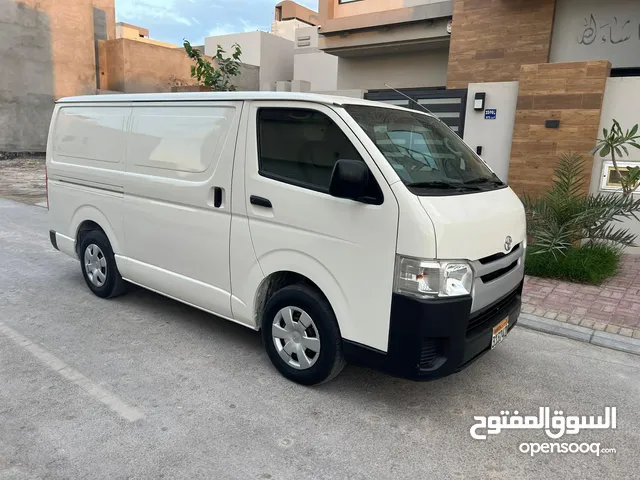 Toyota Hiace 2018 in Central Governorate