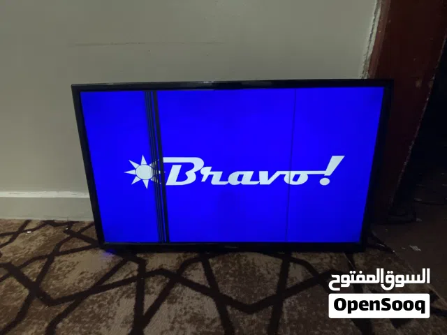 شاشا مافيه عيوب قيار واحد انه فيها خطوط بس للبيع