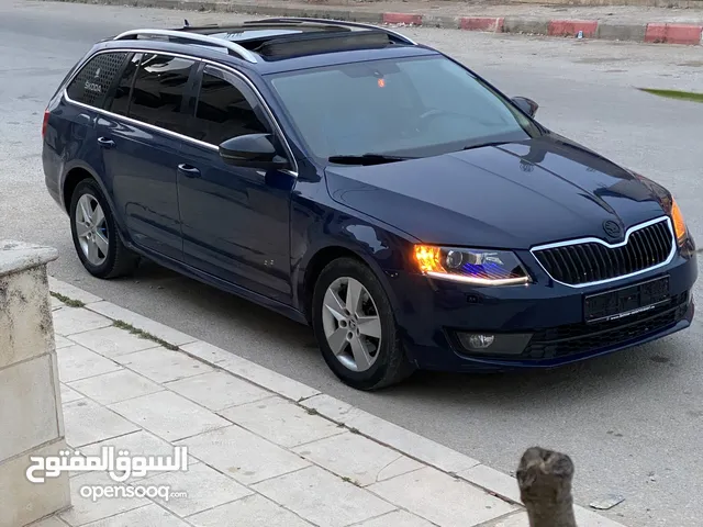 سكودا اوكتافيا ستيشن أصل برايفت ترخيص 2015 فل اضافات ديزل لون مميز مطور 1600 فتحة بانورما تشغيل