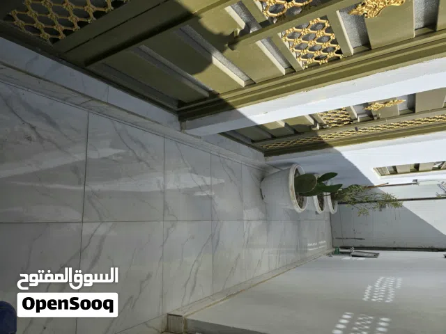 120 m2 4 Bedrooms Townhouse for Sale in Basra Tannumah