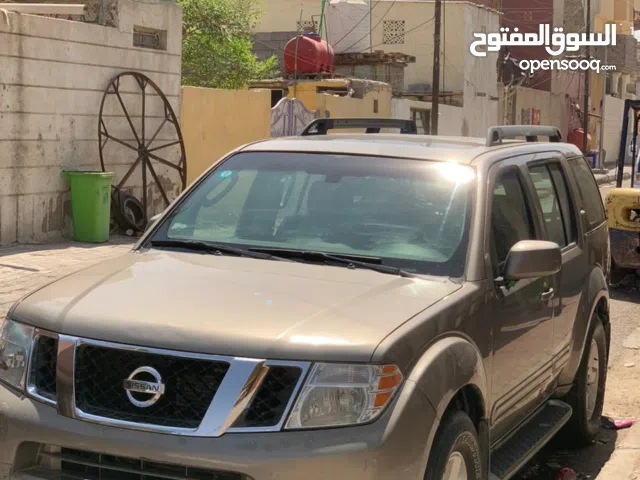 Used Nissan Pathfinder in Basra