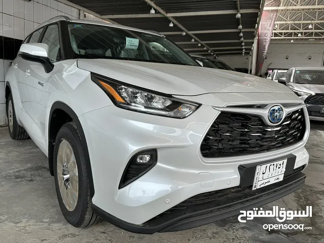 New Toyota Highlander in Baghdad