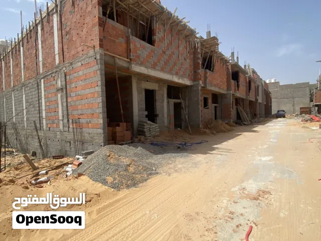 شقة نصف تشطيب قيد الانشاء للبيع