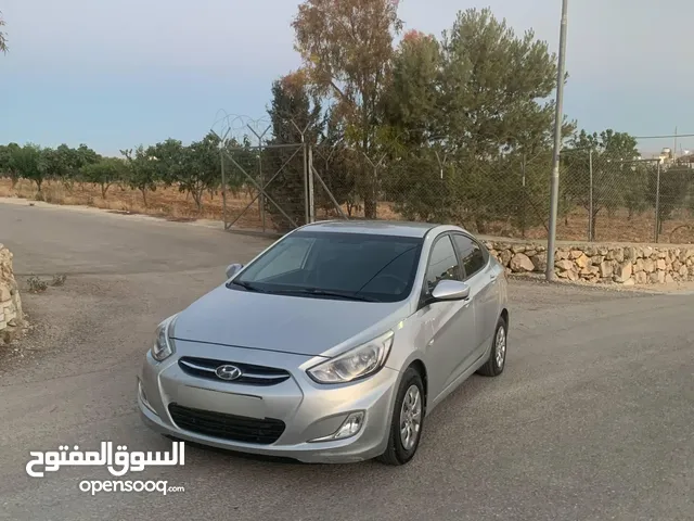 هونداي اكسنت 2015 سولار اتوماتيك فحص ممتاز ولا ضربه جير ومتور بحالة ممتازة رخصة وتأمين ساري المفعول