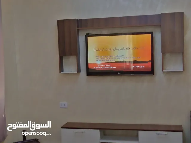 شقه مفروشه للايجار للعائلات فقط جبل النزهه شارع الاستقلال خلف حلويات اغاني