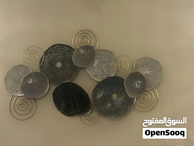 منظر جداري لون اسود وذهبي