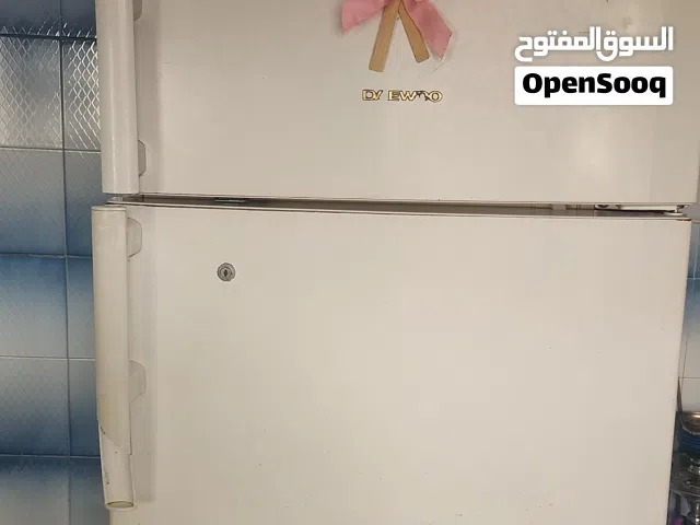 ثلاجة للبيع مستعمل بدها تصليح بحاجة الي تايمر