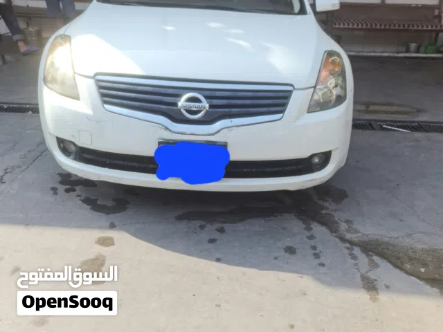 2009 نيسان التيما S