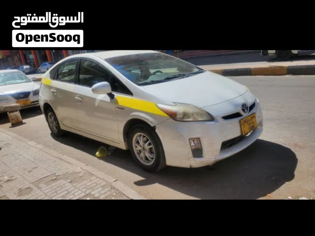 2010 تويوتا بريوس Prius