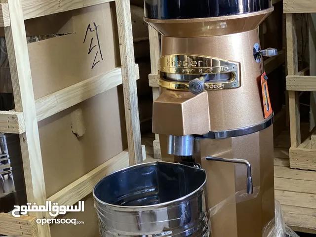 ماكنات طحن قهوة أنتاجية حجر 12 وحجر 15 وحجر 18 واحد فاز ، وكالة وصل حديثا من حلب بأسعار منافسة رن