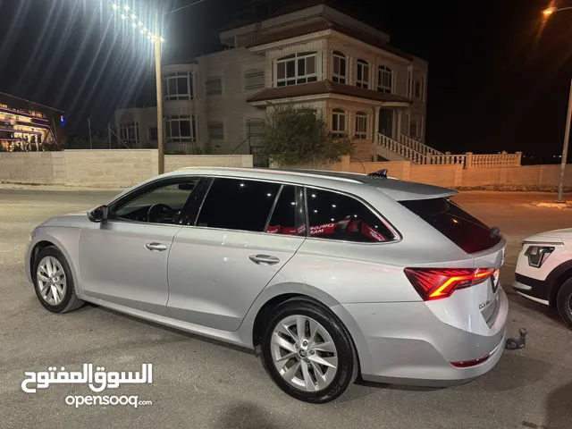 سكودا اوكتافيا ستيشن A8 2021 عداد قليل و فحص نخب ، بحالة الوكالة ، إضافات كاملة