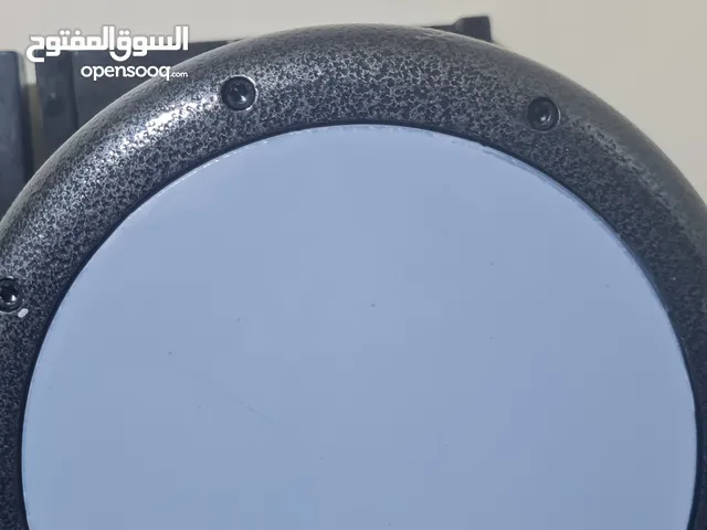 طبل دربوكا من اكس مايك مقاس 17 من المعدن مع شنطة بلون رمادي للبيع