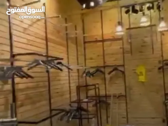 محل في الأخضر للبيع صفه الشباب