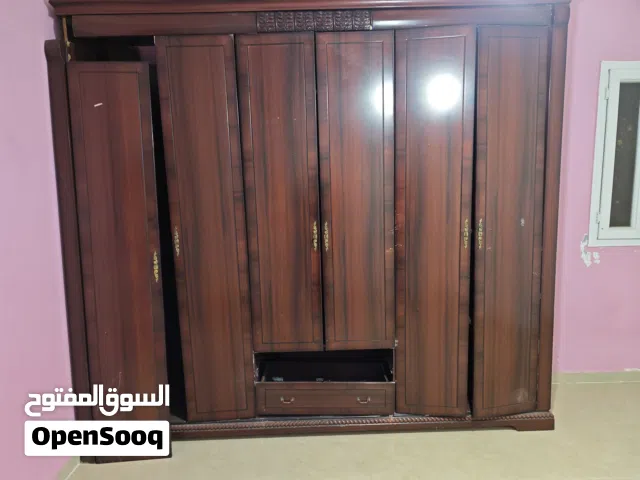 دولاب ملابس مستعمل