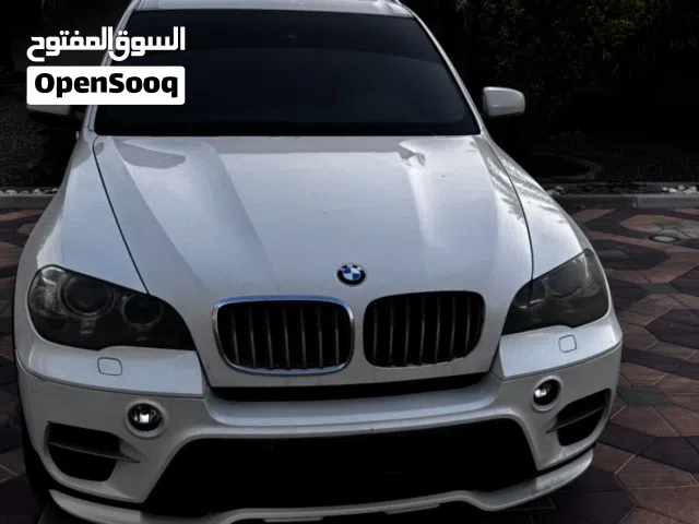 2012 بي ام دبليو الفئة X5 X5 xDrive50i