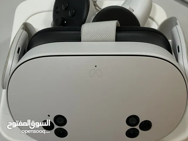 Vr meta quest 3s اصليه جديده مستخدم فقط ثلاث اشهر مع ضمان سنه من أمازون