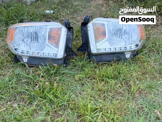 فنار تايوتا تندرا 2021/2014