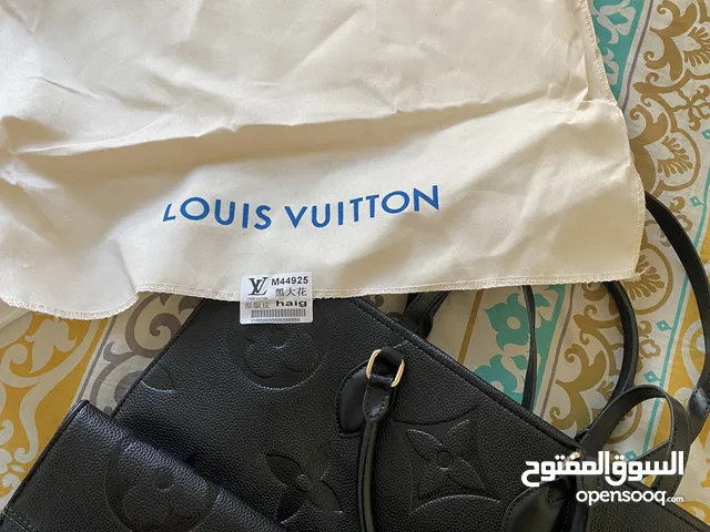 New LV on the go hand bag large size