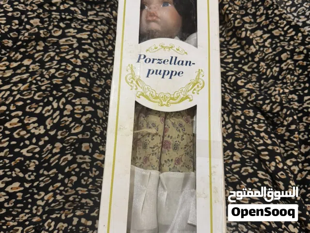 عروسه قديمه جدا صنعت فى ألمانيا بورسلين