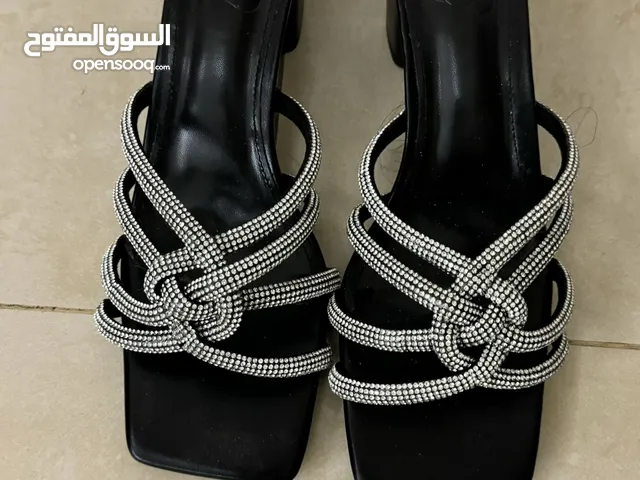 Black Comfort Shoes in Muscat