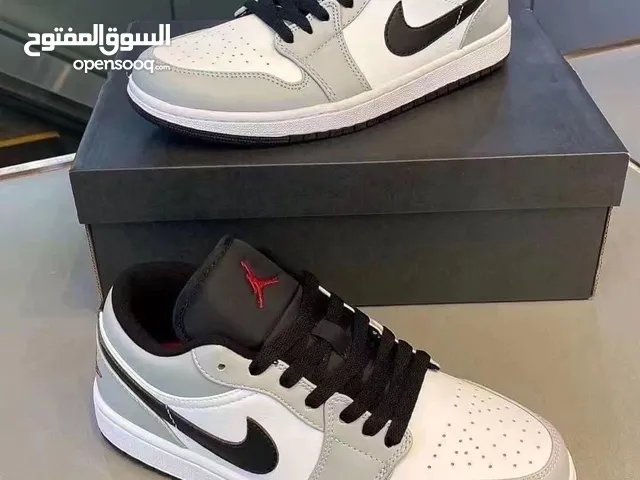 Nike Casual Shoes in Muscat