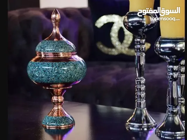 صحون شوكولاتة فاخرة باللون الفيروزي مع علبة الديكوباج - مناسبة للديكور الفاخر