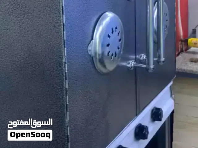 فرن عربي تم تفصيله للمعجنات بحالة الجديد
