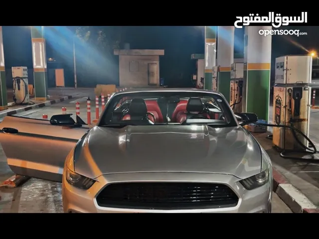 موستانج 2016