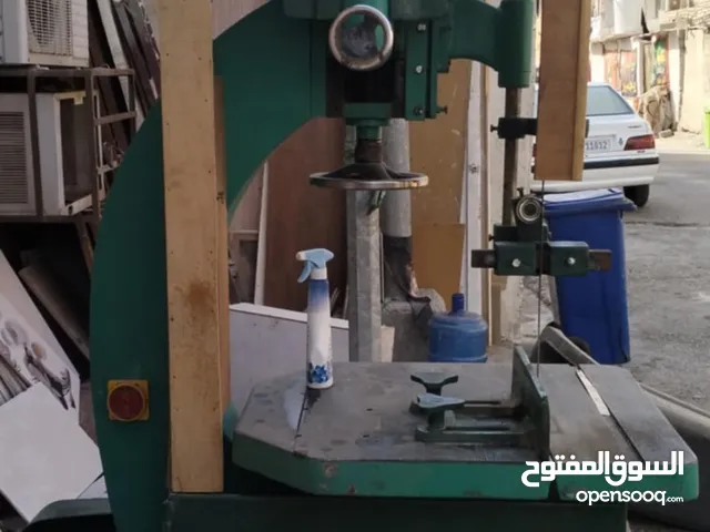منشار لولب كان مخزون نضافة 99/100 . السعر مليون وميه
