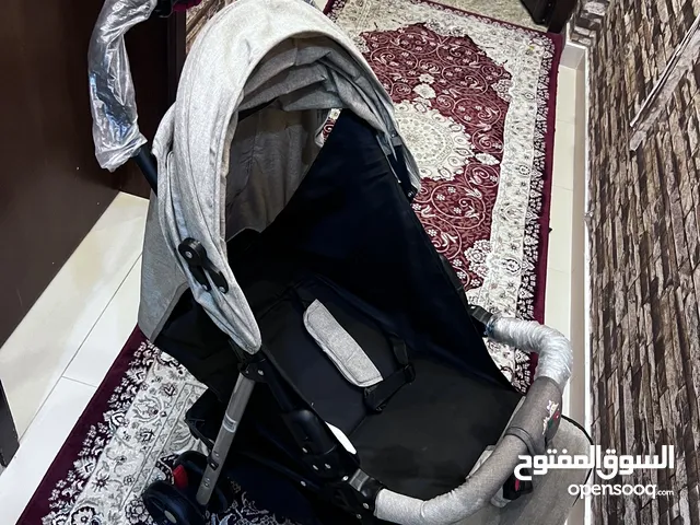 عربة اطفال جديدة مستخدمة فقط 20 يوم