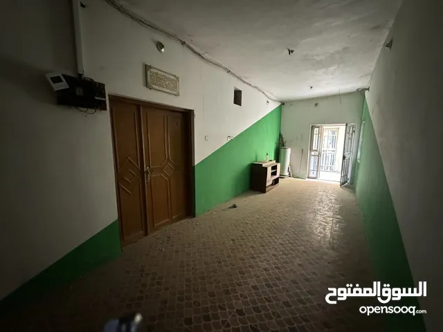 100 m2 2 Bedrooms Apartments for Sale in Basra Manawi Lajim