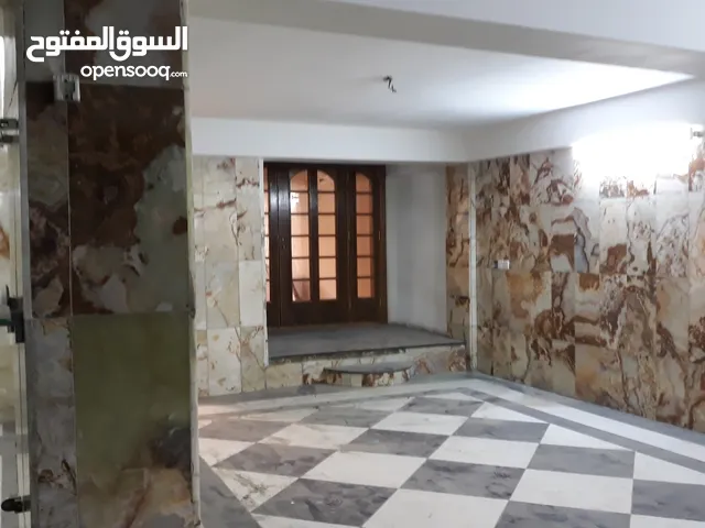250 m2 4 Bedrooms Villa for Rent in Baghdad Karadah