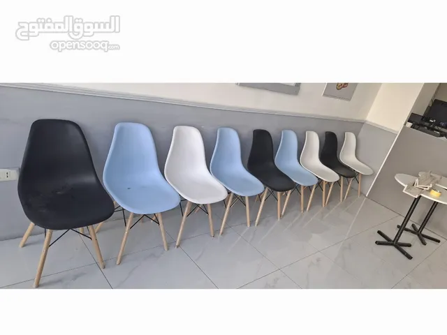 كراسي بلاستك مروة وارجل خشب زان