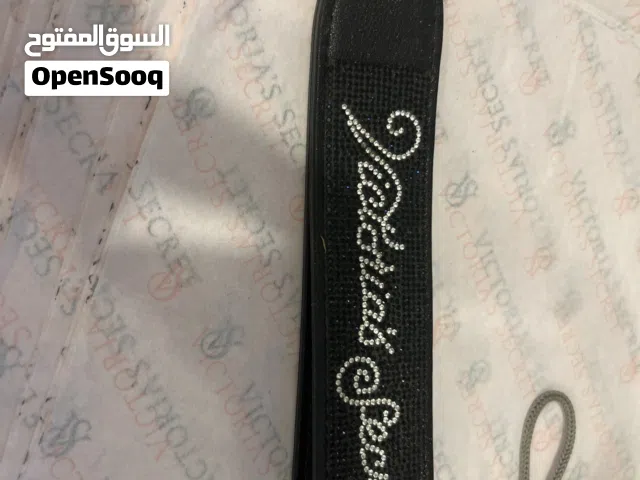 علاقه مفاتيح فكتوريا سيكريت الاصليه