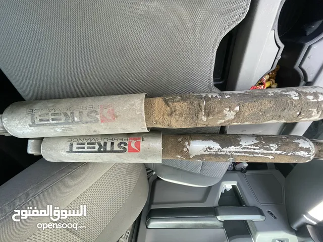 معاون خلفي تنزل السياره